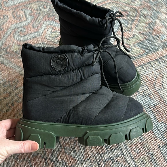 🆕 FARM RIO Lug Sole Bootie - Picture 2 of 7